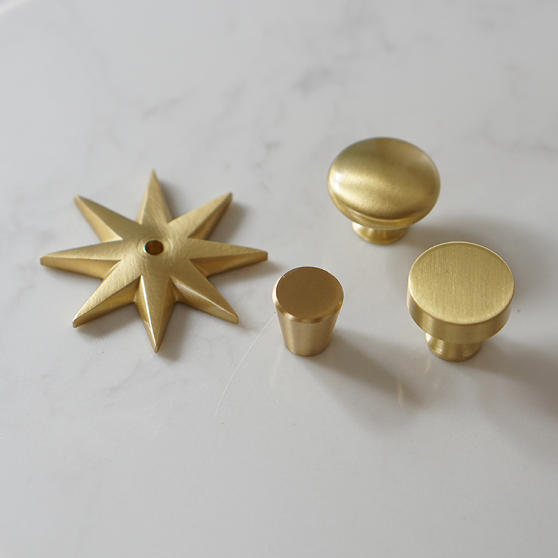 Maniglie per Mobili in Ottone  - Furniture Hardware Brass recensione e prezzo